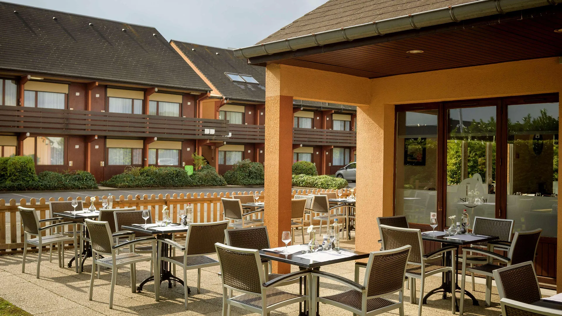 Campanile Hotel & Restaurant Gent 2*,